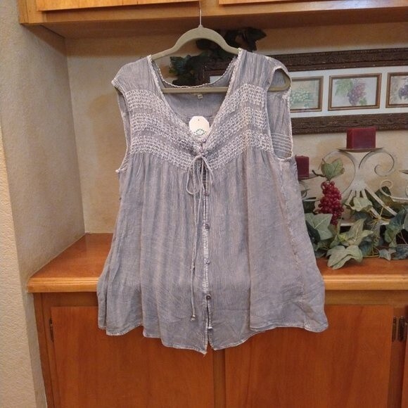 Ananda Rayon Lace/Button Front Smocking Top - Picture 2 of 7